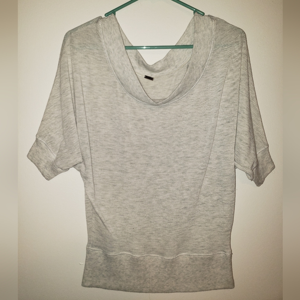 oof Sz L Slouchy Gray Top Womens 3/4 Sleeve Shirt